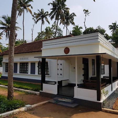 Piggy Hostel Варкала Экстерьер фото