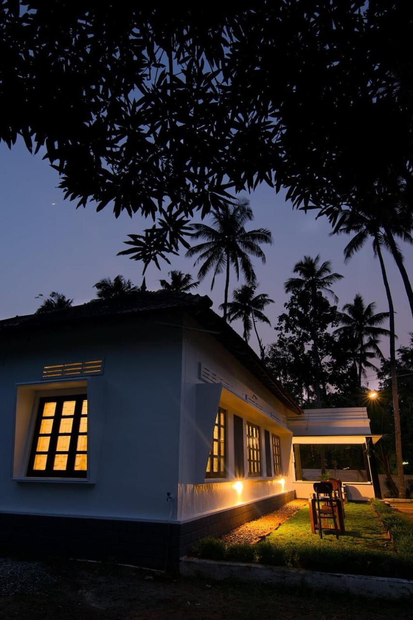 Piggy Hostel Варкала Экстерьер фото