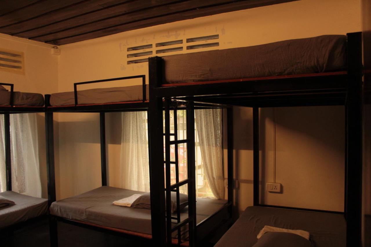 Piggy Hostel Варкала Экстерьер фото